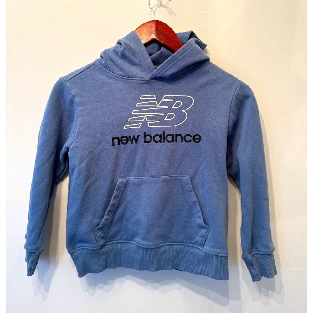 New Balance Boys Blue Fleece Pullover Hoodie Size 8 Logo Hooded Pockets LAC43J22